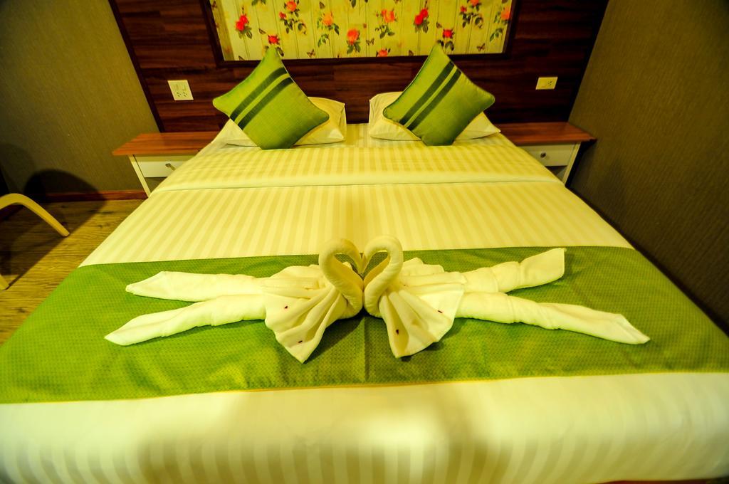 Lenoi Buri Hostel Phatthalung Luaran gambar