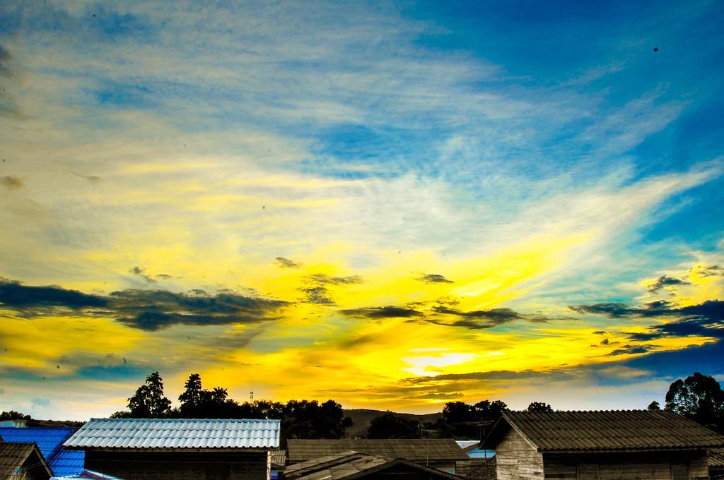 Lenoi Buri Hostel Phatthalung Luaran gambar