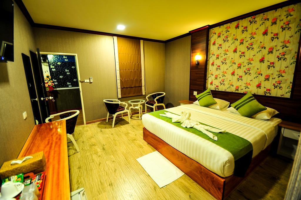 Lenoi Buri Hostel Phatthalung Luaran gambar